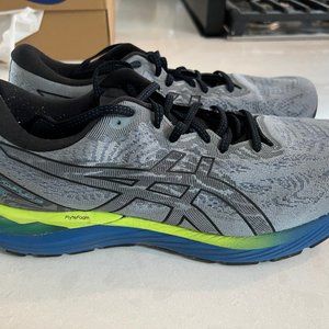 Mens Asics- Gel Cumulus 23- Size 12- NEW!- Worn once